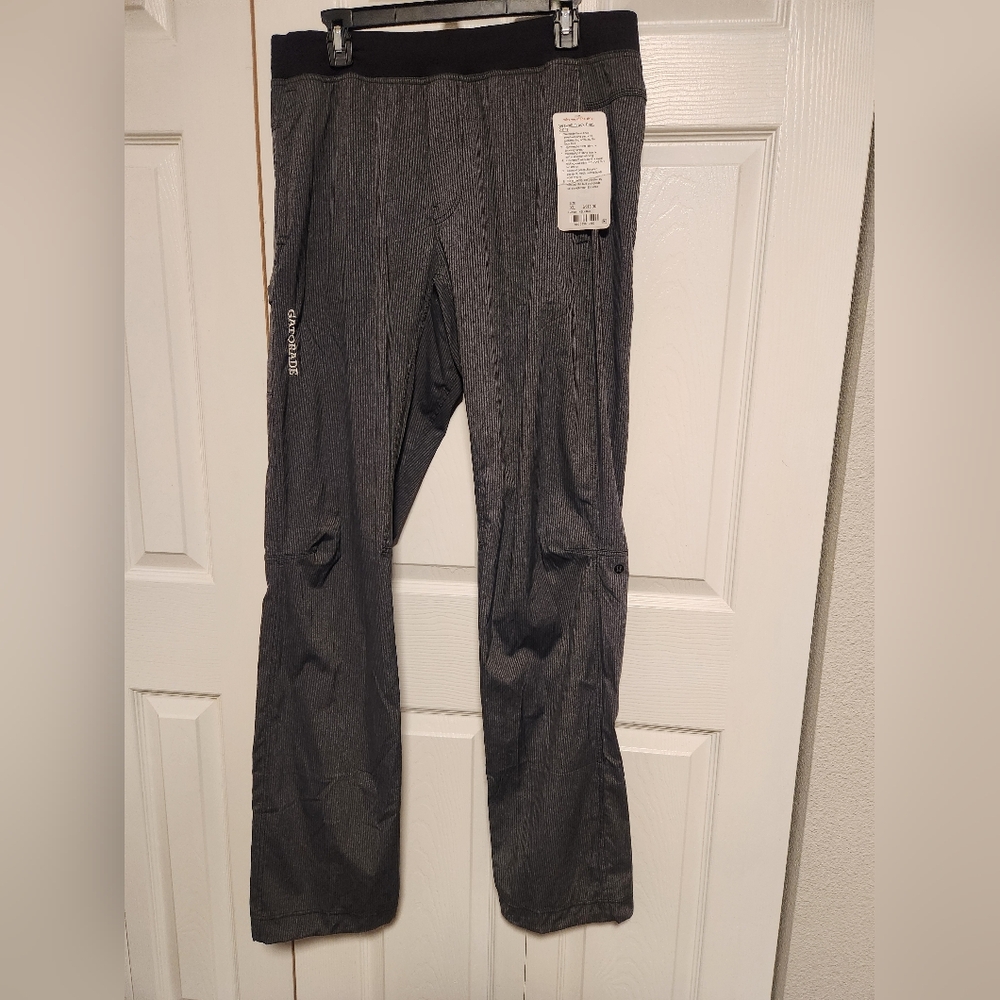 lululemon athletica Men's Gray/Black Sweatpants Joggers
